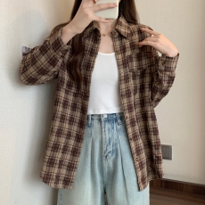 批发实拍2026早春大码港风长袖格子<b class='q'>衬衫</b>宽松慵懒中<b class='q'>长款</b><b class='q'>衬衣</b>外套