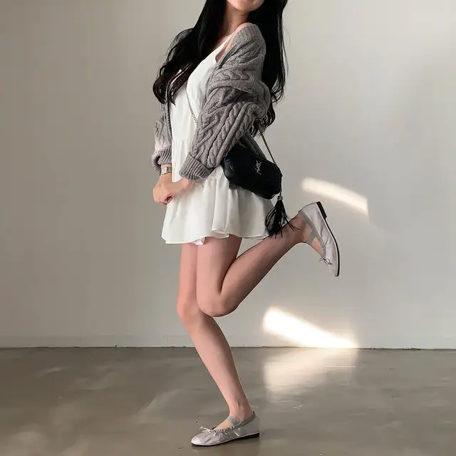 프리미엄 블랙 화이트 V넥 하객 드레스 상세 이미지 21