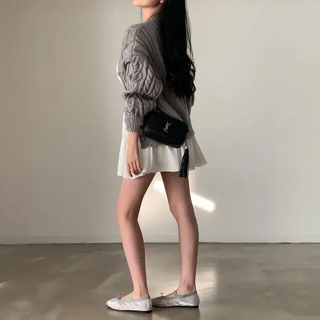 프리미엄 블랙 화이트 V넥 하객 드레스 상세 이미지 22