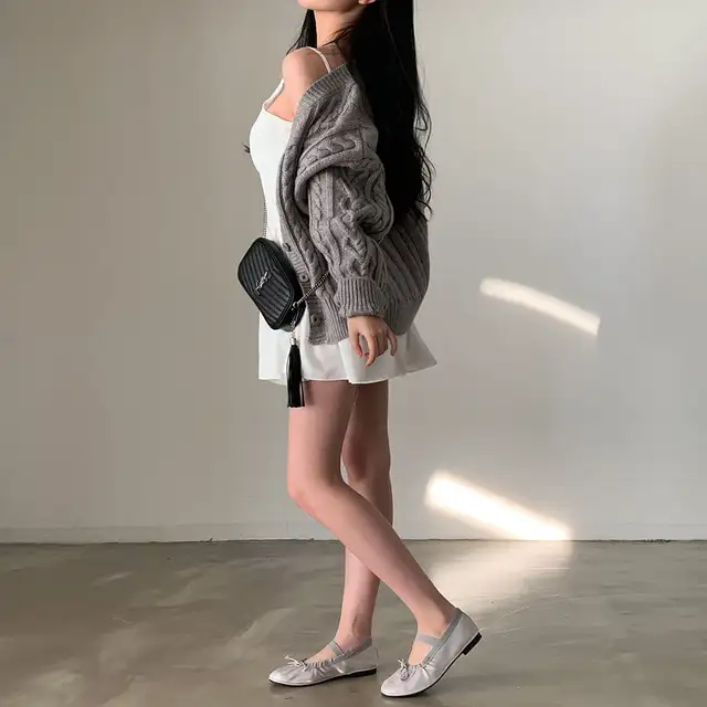 프리미엄 블랙 화이트 V넥 하객 드레스 상세 이미지 25