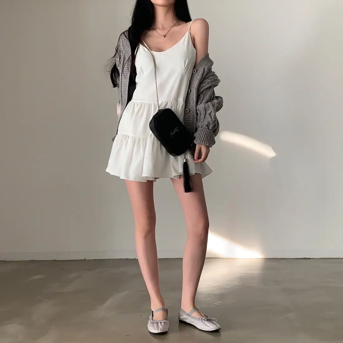 프리미엄 블랙 화이트 V넥 하객 드레스 상세 이미지 32