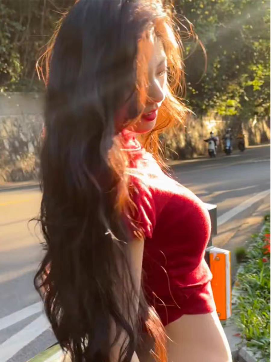 紅色短袖T恤女夏季短款緊身純欲內搭港風復古半高領甜辣針織上衣