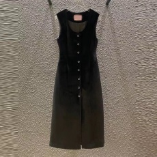 批发现-东大门2025秋装新款设计感圆领单排扣高腰背心<b class='q'>连衣裙</b>女中长裙