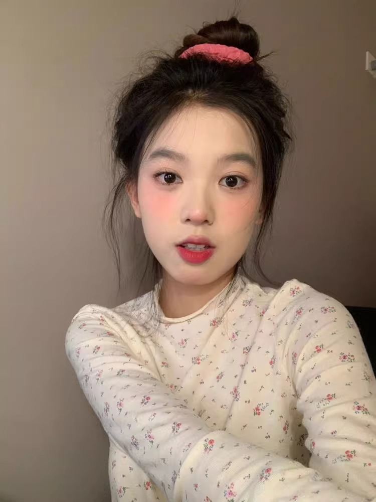 已出貨 半高領小碎花打底衫女春內搭修身正肩長袖上衣設計感小眾