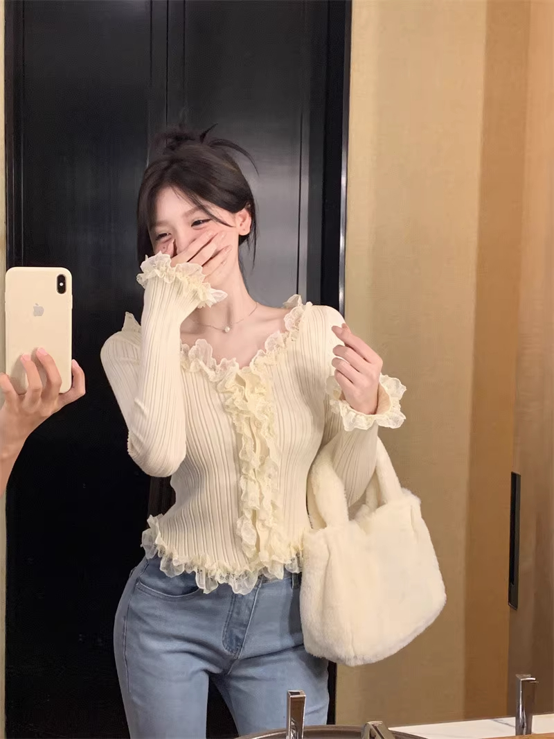 已出貨 法式長袖純欲風V領蕾絲花邊針織衫女秋季修身短款純色上衣