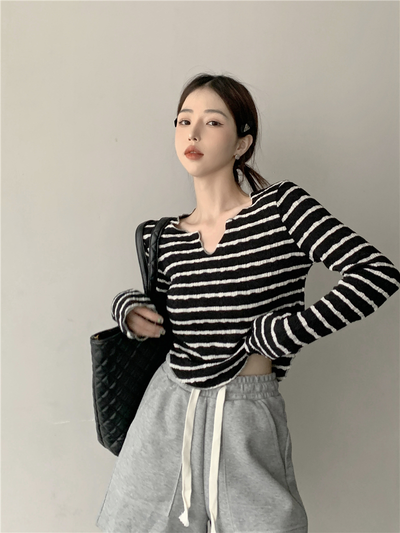 已出貨 v領條紋長袖T恤辣妹短款內搭修身設計感不規則上衣打底衫