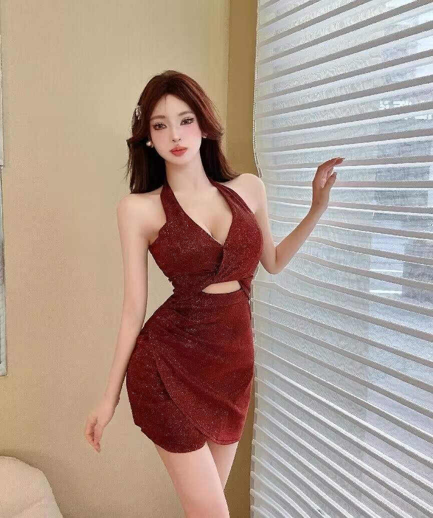 實拍性感低胸V領掛脖連衣裙女夜店內搭純欲緊身打底包臀短裙