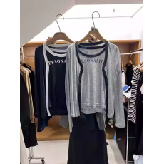 批发东大门2026夏季新款<b class='q'>女装</b>撞色字母印花吊带背心+开衫长袖两件套女