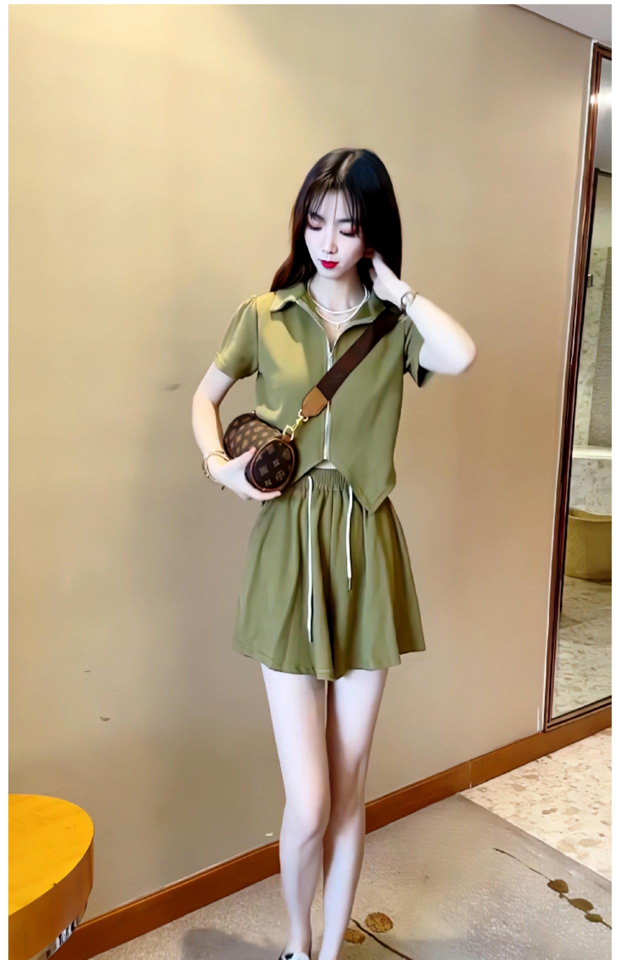 2024 Summer Internet Celebrity Suit This Summer’s Popular Fashion Suit Short Salt Style Light Mature Two-piece Suit