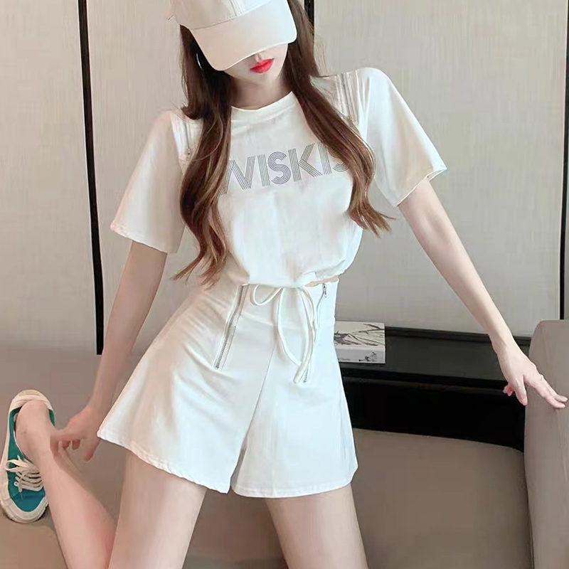 Salt style light and mature two-piece suit Internet celebrity 2024 street suit summer new high-end small dress suit for women