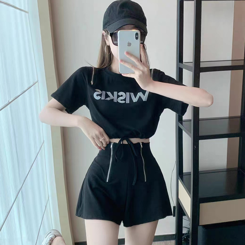 Salt style light and mature two-piece suit Internet celebrity 2024 street suit summer new high-end small dress suit for women