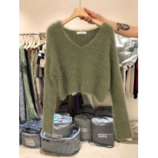 批发现-东大门2025秋冬季新款短款v领保暖毛衣纯色针织衫女上衣宽松