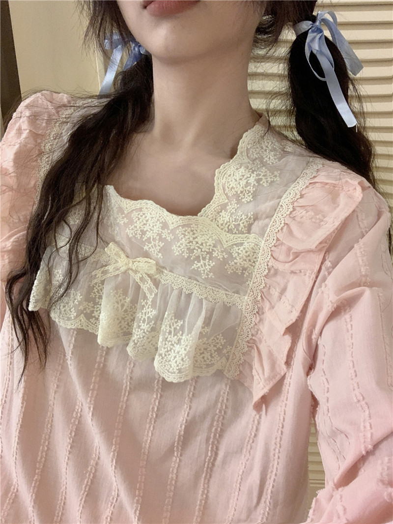 Real shot of Korean version of sweet princess style cotton jacquard heavy lace spring square collar outer wear home wear suit