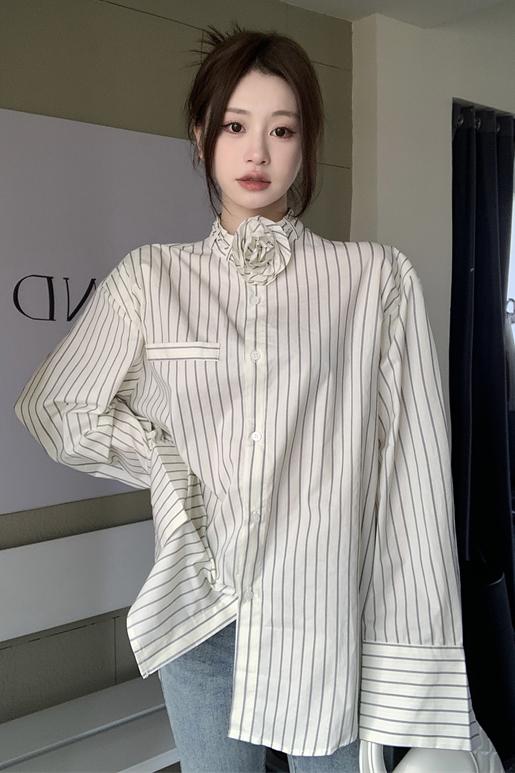 Actual shot of 2024 early spring striped loose Hong Kong style shirt Korean style top versatile design layered shirt