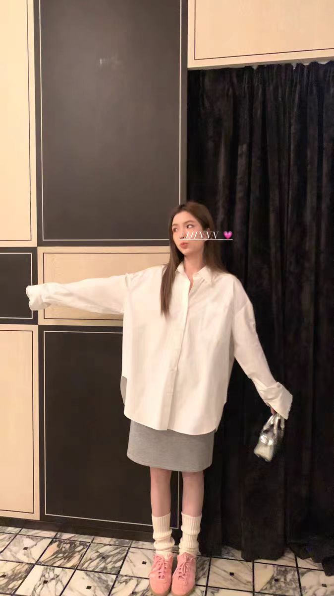 HEYGIRL黑哥 古堡襯衫 蕾絲花邊設計！白色Polo翻領大版襯衫女春