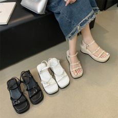 批发厚底罗马凉鞋女2024今年新款夏季网红百搭超火仙女风平底松糕鞋子