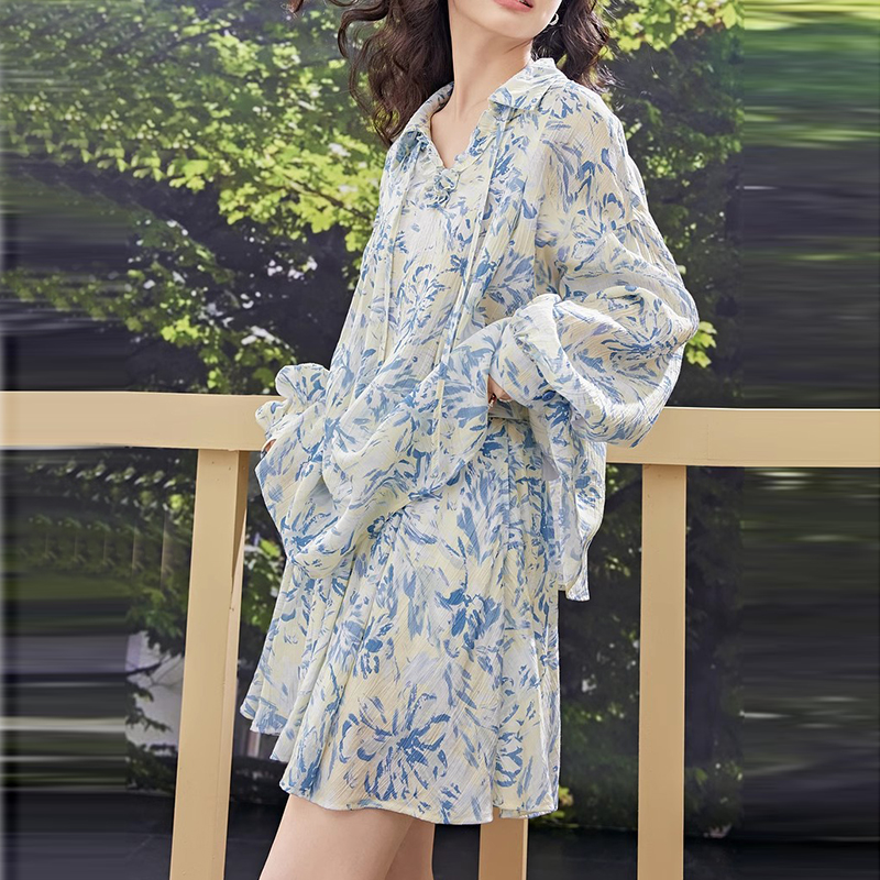 PF4923#蓝色雪纺衬衫两件套 春夏新女海岛风慵懒v领上衣裙裤套装