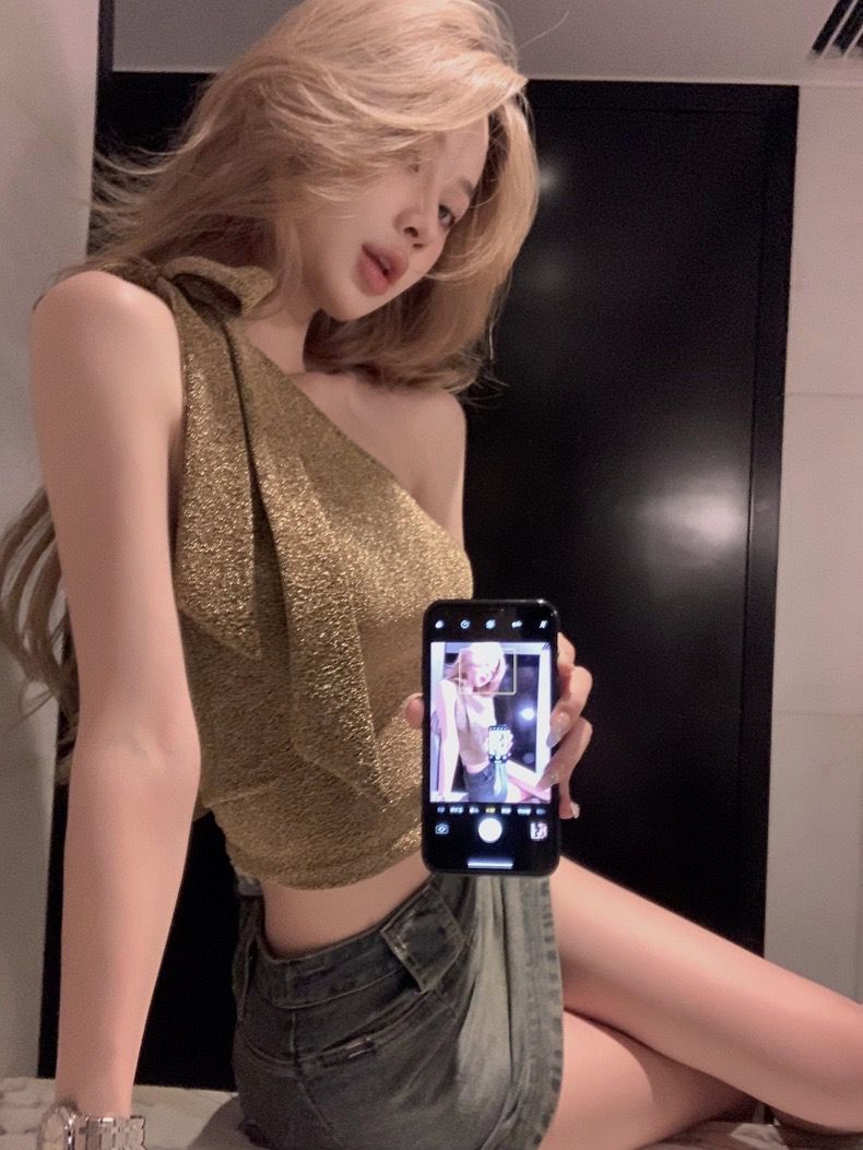 性感辣妹斜肩掛脖吊帶背心女夏季露肩無袖蝴蝶結短款露背上衣外穿