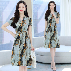 批发实拍夏款洋气<b class='q'>连衣裙</b>气质高贵40岁50中老年女装短袖阔太太长裙子