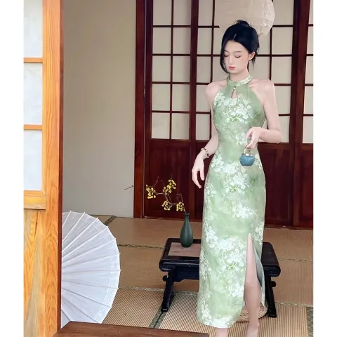 2024新款連衣裙新中式氣質純欲禪意掛脖收腰修身顯瘦開叉旗袍長裙