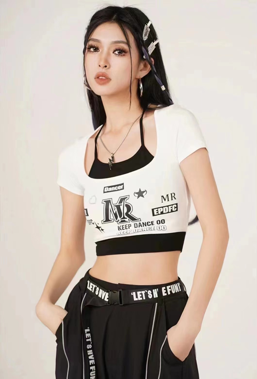 MC Miracle  秋季潮流運動爵士舞女士t恤修身字母印花短袖