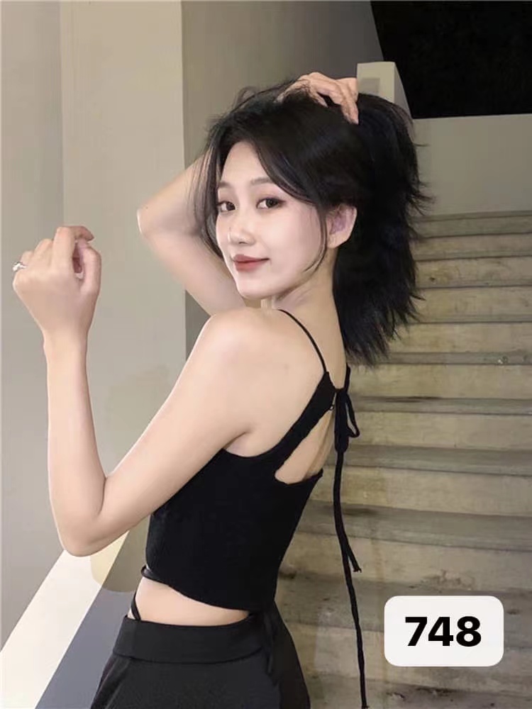 設計感後背鏤空短款系帶掛脖麻花針織背心外穿上衣女