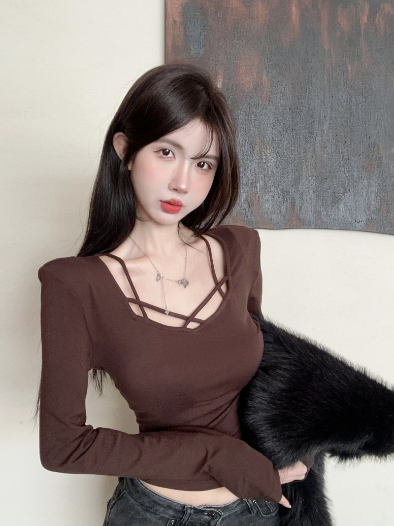 Pure Desire Sweet Hot Girl Short Slim Top Women's Autumn and Winter Maillard Square Neck Inner Collar Bone Bottoming Long Sleeve T-Shirt