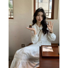 批发<b class='q'>白色</b>温柔风娃娃领长袖连衣裙女2026春秋新款法式气质显瘦仙女<b class='q'>长裙</b>