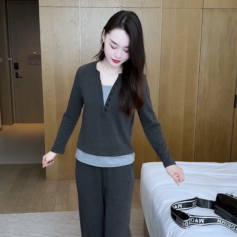 2026 봄 가을 새로운 여성복 품격 고급 작은 샤넬 스타일 세트 외국 가스 세련된 세트 품격 슬림해 보이는