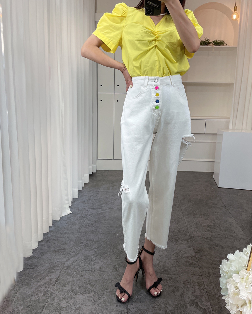 Slim fit colorful buttoned denim cropped pants