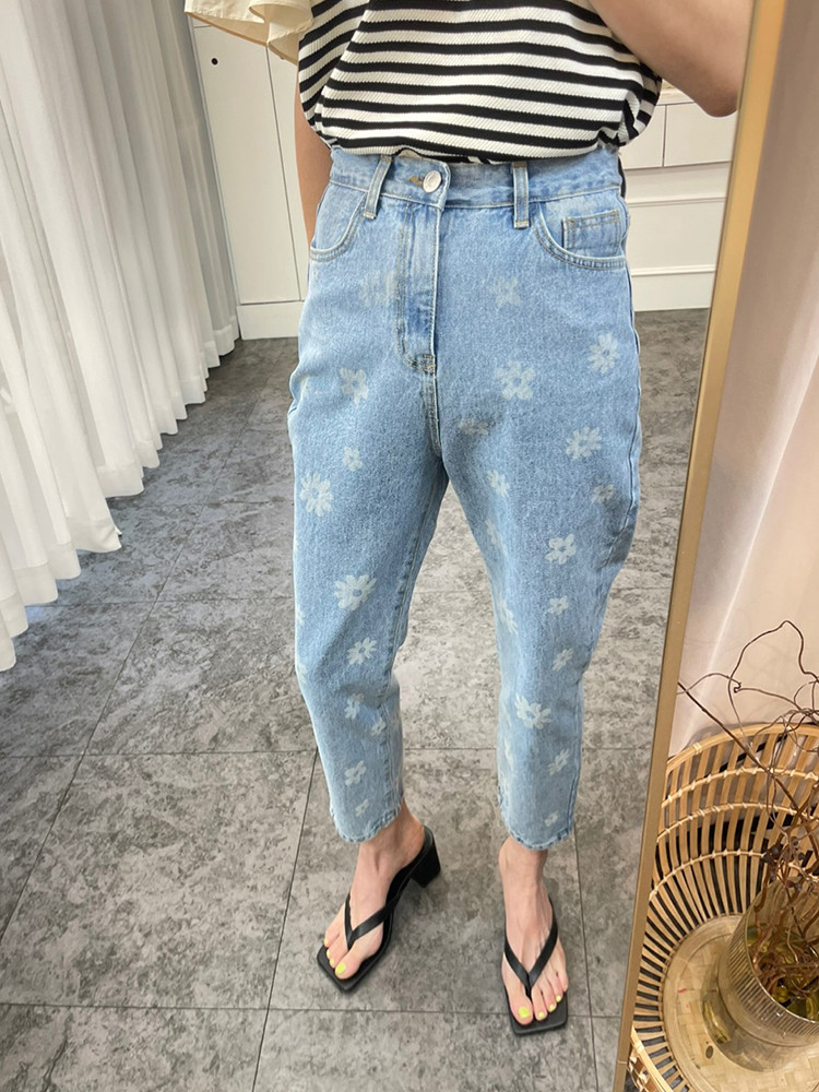 Printed embellished straight-leg jeans