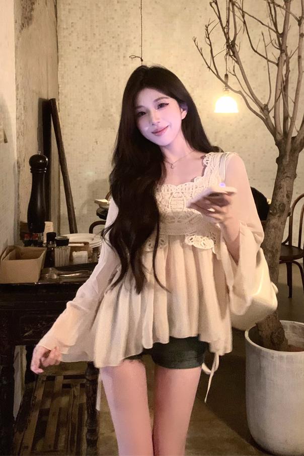 Actual shot of pure lust chiffon shirt for women with spring design, niche temperament, fairy super fairy loose bell sleeve top