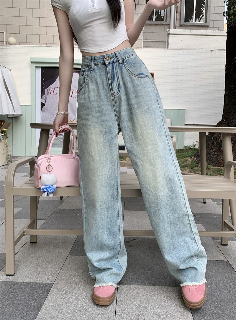 Actual shot of new high-waisted loose straight-leg simple and versatile light-colored raw edge long jeans for women