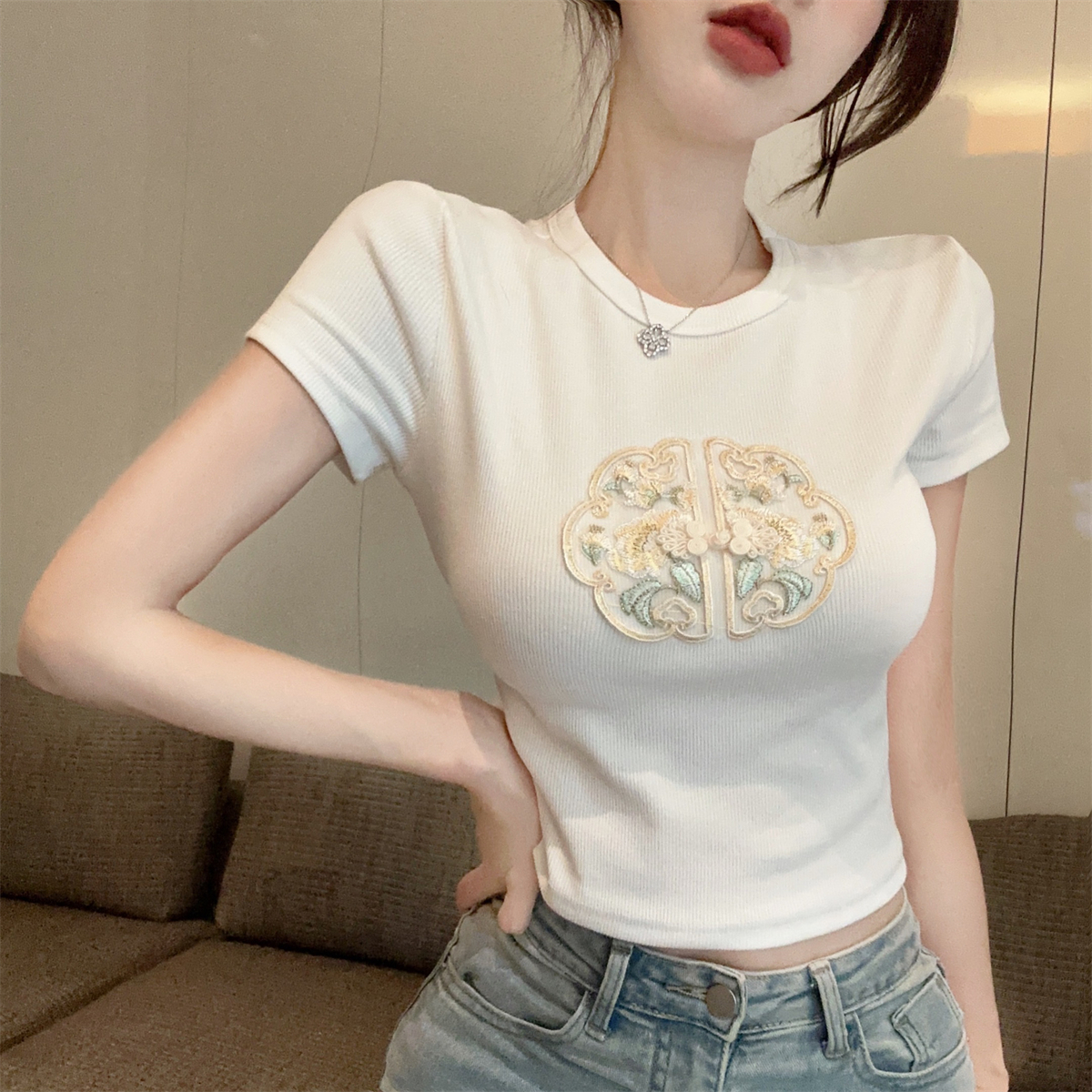 MY9757# 新中式国风云纹图案刺绣短款短袖T恤上衣女夏女裝貨源服裝批發