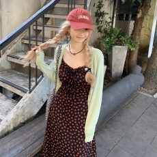 批发大码法式复古性感修身显瘦碎花吊带裙<b class='q'>连衣裙</b><b class='q'>沙滩</b>裙+绿色开衫外套