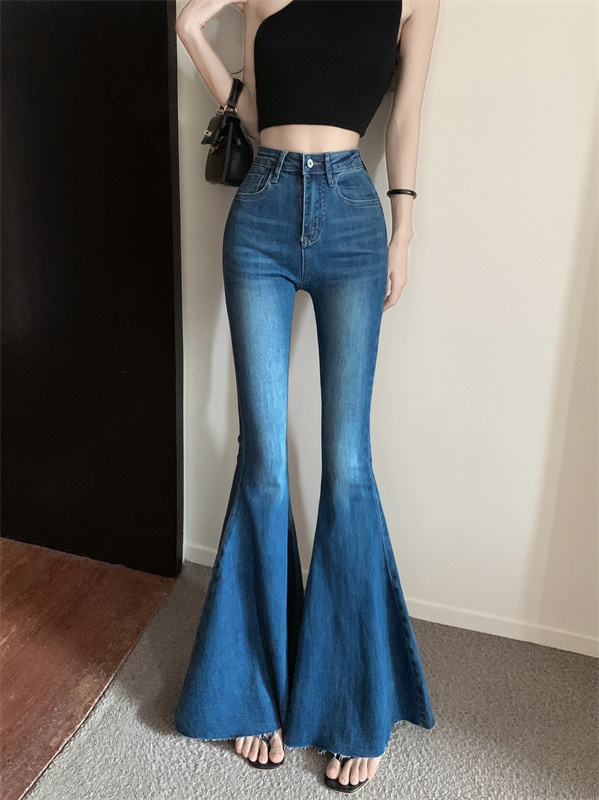 실사 정가 대 나팔 넓은 다리 디자인 센스 신제품 하이웨이스트 몸매 가꾸기 슬림해 보이는 거친 가장자리 트렌드 청바지 여성