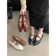 批发柔<b class='q'>公主</b>仙女风玛丽珍鞋2024年春款韩版软皮圆头浅口粗跟奶奶单鞋