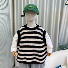 批发中大<b class='q'>儿童</b>条纹针织<b class='q'>马甲</b>秋冬新款男女童洋气叠穿毛衣<b class='q'>背心</b>鹿毛绒坎肩