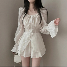 批发已出货 chic法式喇叭长袖防晒衬衫<b class='q'>上衣</b>+高腰短<b class='q'>裤</b>套<b class='q'>装</b>