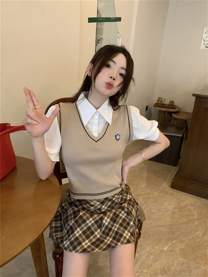 실사 정가 폴로 칼라 니트 반팔 셔츠 학원 스타일 거품 소매 페이크 레이어드 맨위