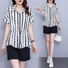 批发大码宽松条纹衬衫女<b class='q'>短袖</b>2026夏新款时尚洋气妈妈衬衣减龄<b class='q'>雪纺上衣</b>