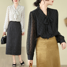 批发实拍2026早<b class='q'>春</b>波点大码衬衫蝴蝶结系带泡泡袖气质上衣M-4XL200斤