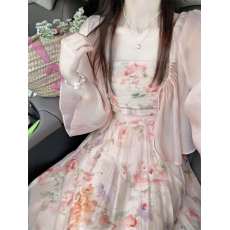 批发法式温柔甜美减龄抹胸碎花<b class='q'>连衣裙</b>子女夏天外穿防晒衫上衣两件套装