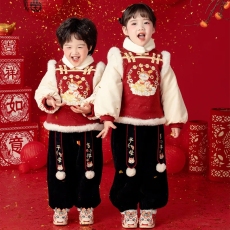 批发2025龙年国风兄妹装拜年服冬季加绒加厚男女童套装刺绣唐装上衣潮