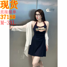 批发时髦精女孩微胖mm春<b class='q'>夏季</b>印花设计感挂脖连衣裙+防晒<b class='q'>开衫</b>衬衣薄