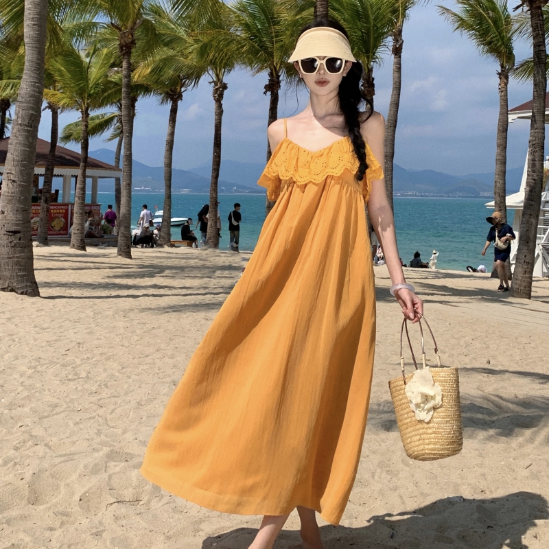 LN31575# 度假风暖黄色吊带连衣裙显白沙滩拍照超美海边战裙 服裝批發女裝批發服飾貨源