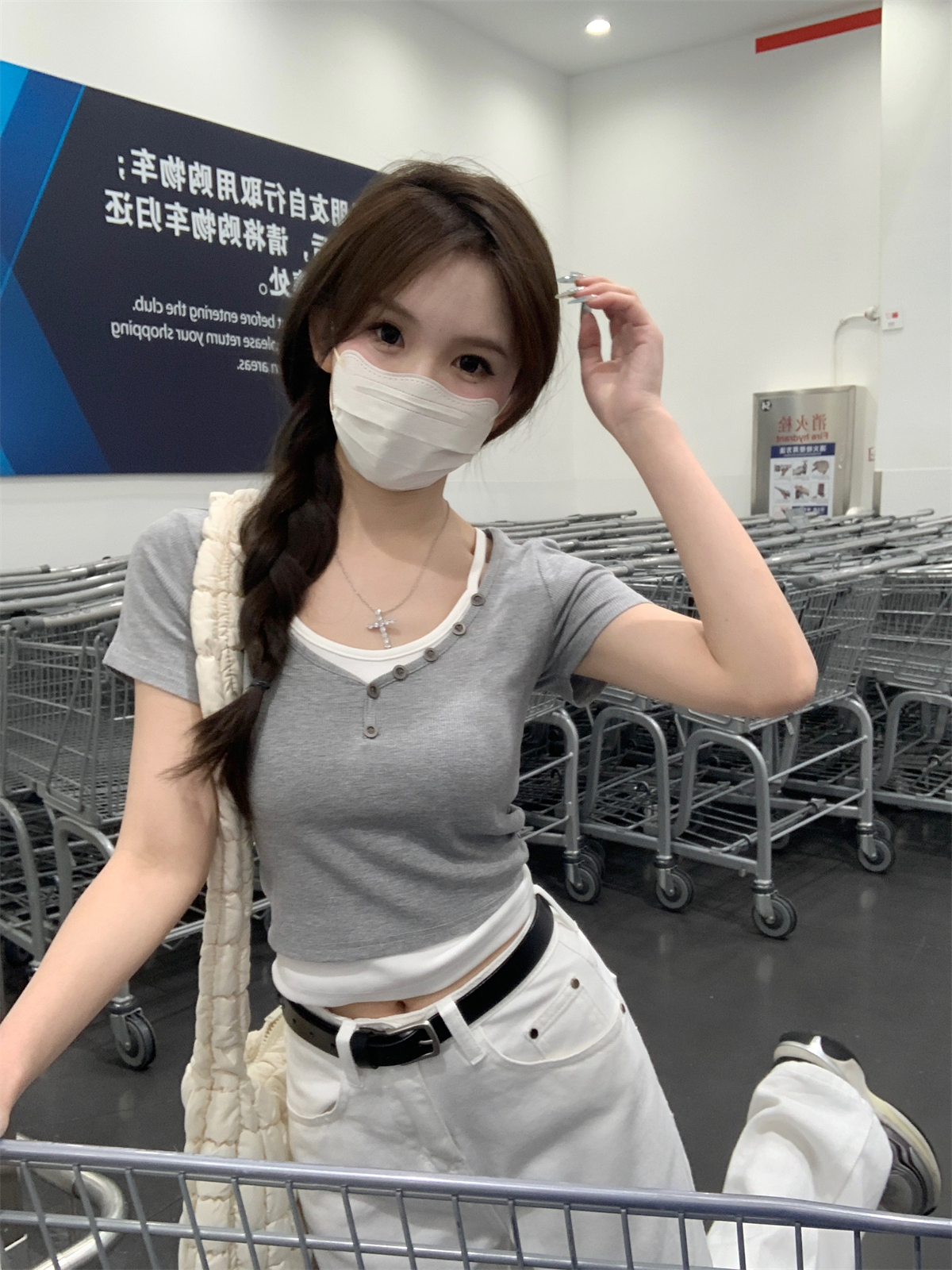 Actual shot of spring and summer Korean style slim-fit contrasting fake two-piece irregular button design pure cotton short-sleeved T-shirt tops