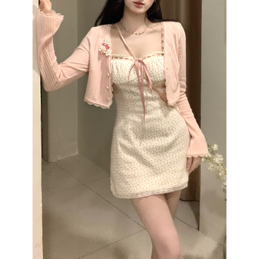 REESE白桃輕乳 甜美純欲少女顯瘦修身吊帶連衣裙開衫