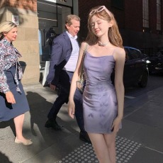 批发AshySnow梦境蝴蝶弹力复古气质国风网纱印花抽褶设计吊带连衣<b class='q'>裙</b>子