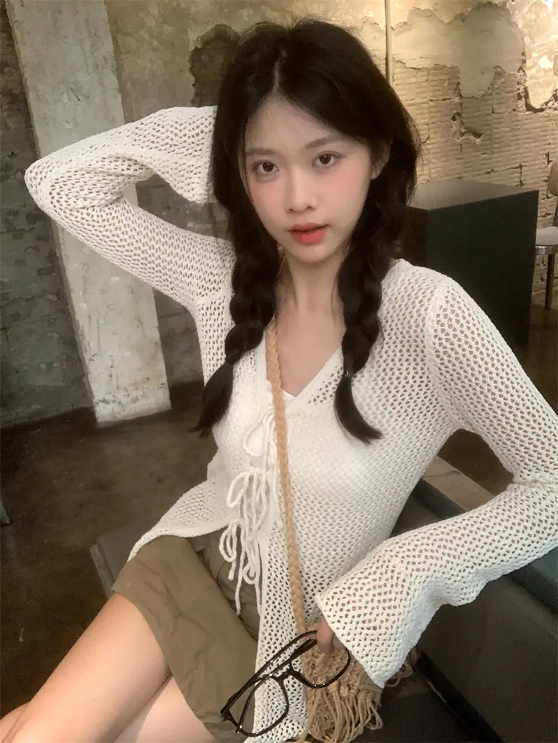 V넥 끈 디테일 가디건 상세 이미지 6